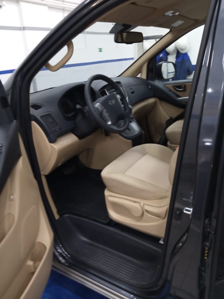 Hyundai H-1 (Grand Starex)